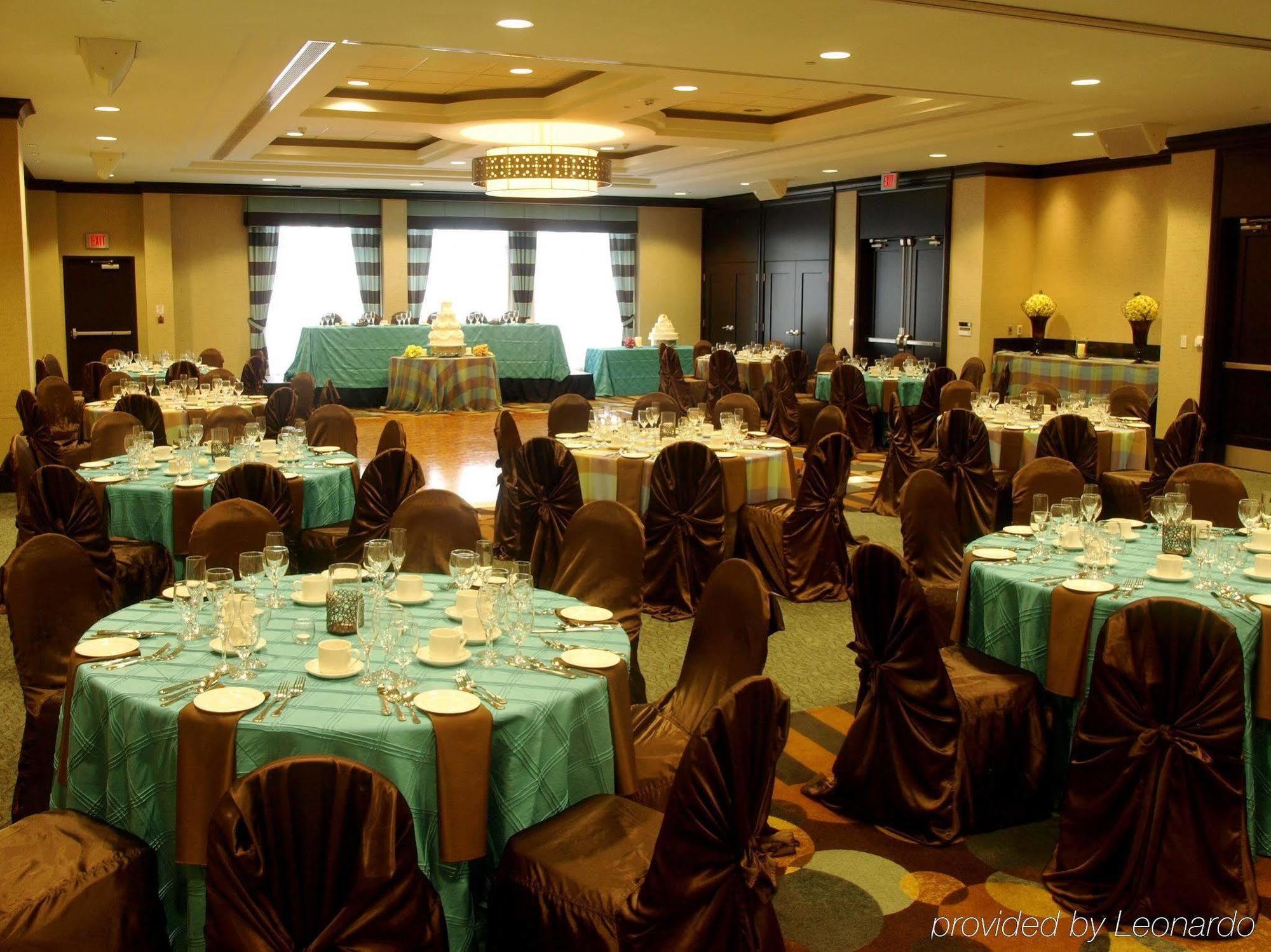 Hilton Garden Inn Toronto Airport West/Миссиссага Экстерьер фото