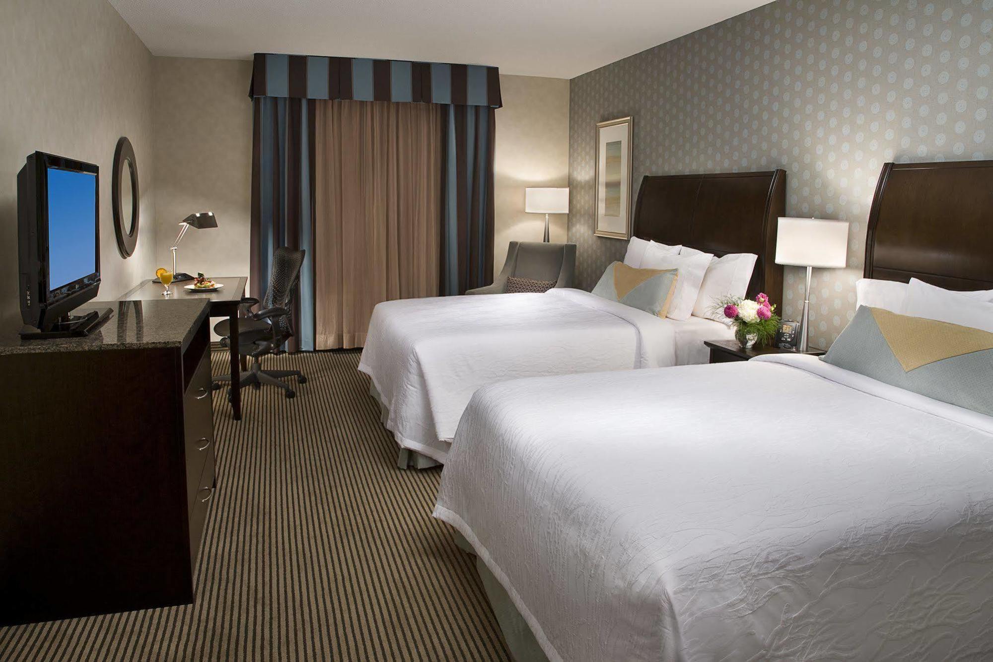 Hilton Garden Inn Toronto Airport West/Миссиссага Номер фото